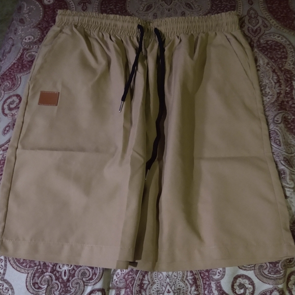 Size M mens khaki casual drawing string shorts - Picture 7 of 11